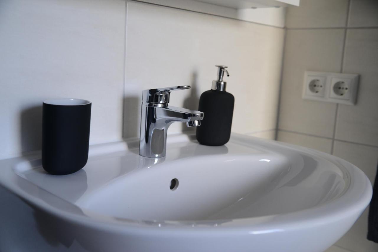 Ferienwohnung Die Alte Schule 道恩 外观 照片